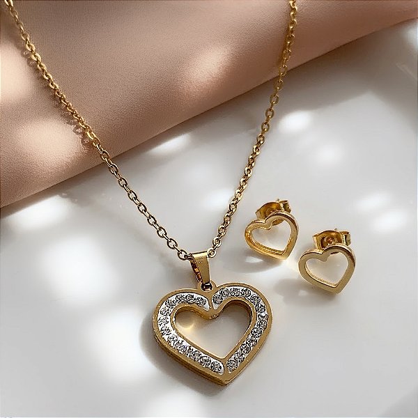 CONJUNTO COLAR E BRINCO CORAÇÃO VAZADO COM ZIRCÔNIAS DOURADO AÇO 316L⭐️
