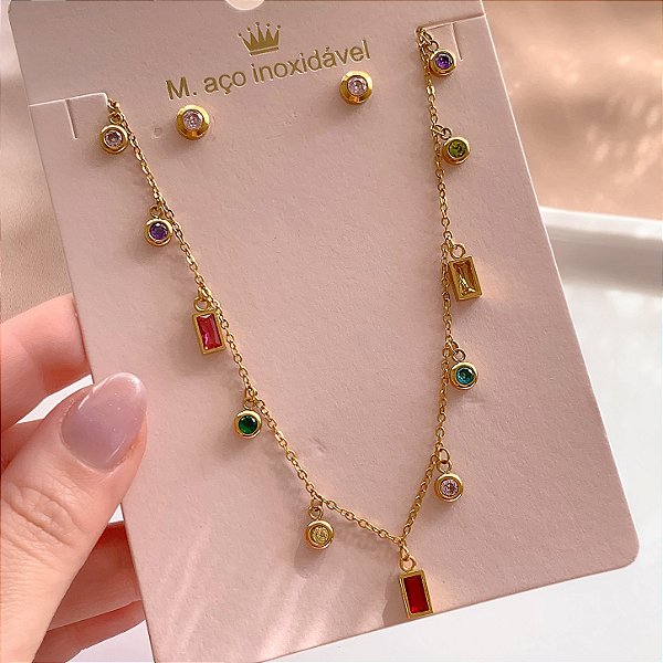 CONJUNTO BRINCO E COLAR PINGENTES ZIRCÔNIAS COLOR DOURADO AÇO 316L PREMIUM⭐️