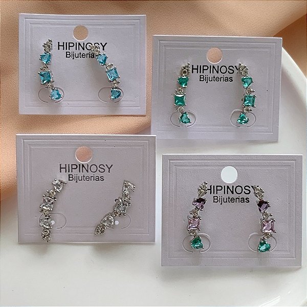 BRINCO EAR CUFF DELICADO CORAÇÃO E QUADRADO ZIRCÔNIAS COLOR PRATEADO BIJU