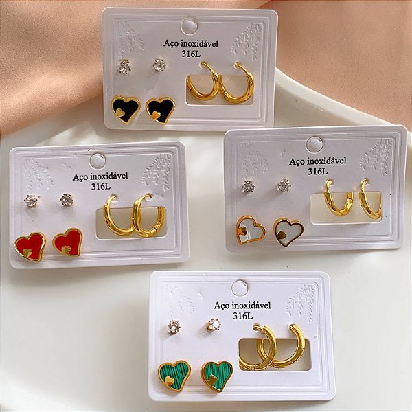 KIT DE BRINCOS CORAÇÃO MADREPÉROLA COLOR DOURADO AÇO 316L⭐️