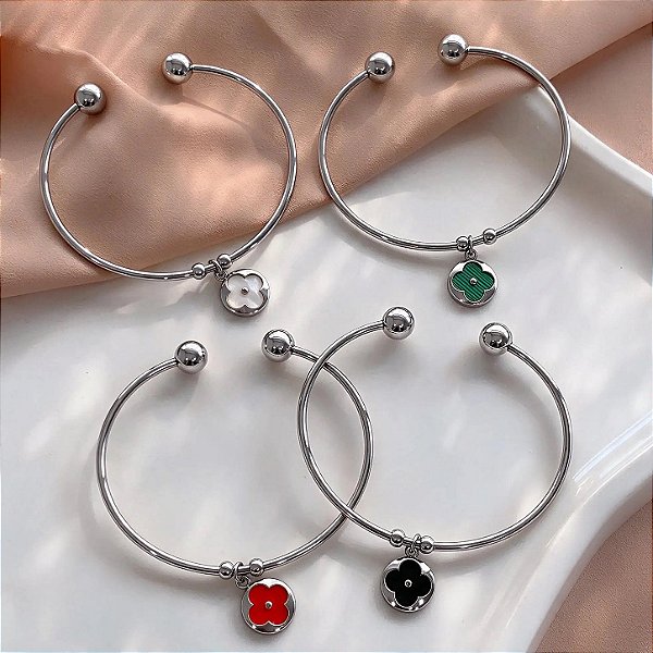 PULSEIRA/BRACELETE PINGENTE FLOR TREVO ESMALTADO AÇO 316L⭐️