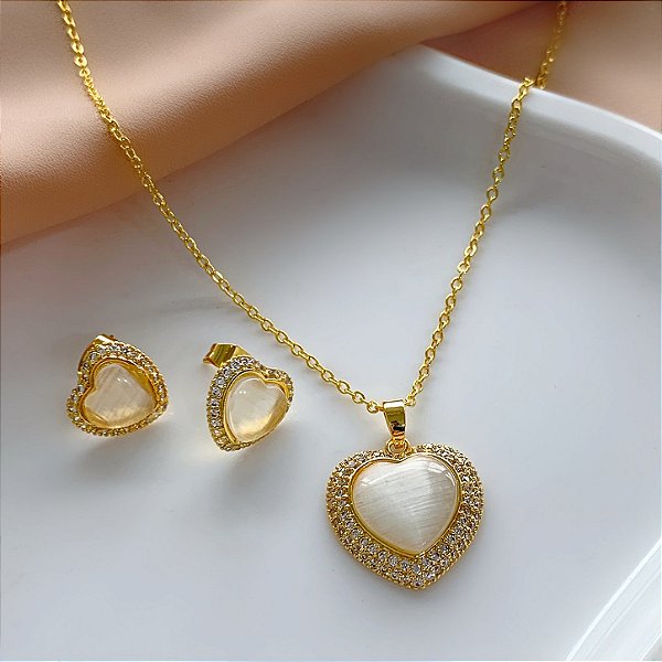 CONJUNTO BRINCO E COLAR CORAÇÃO PEDRA OLHO DE GATO BORDA ZIRCÔNIAS DOURADO AÇO 316L⭐️