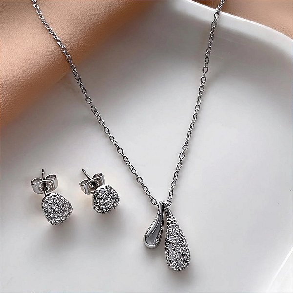 CONJUNTO BRINCO E COLAR GOTINHAS CRAVEJADAS ZIRCÔNIAS AÇO 316L⭐️