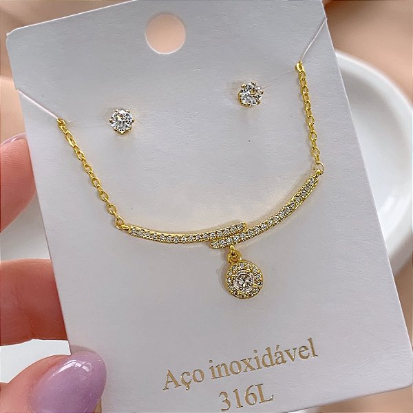 CONJUNTO BRINCO E COLAR ARO MINI ZIRCÔNIAS PONTO DE LUZ DOURADO AÇO 316L⭐️