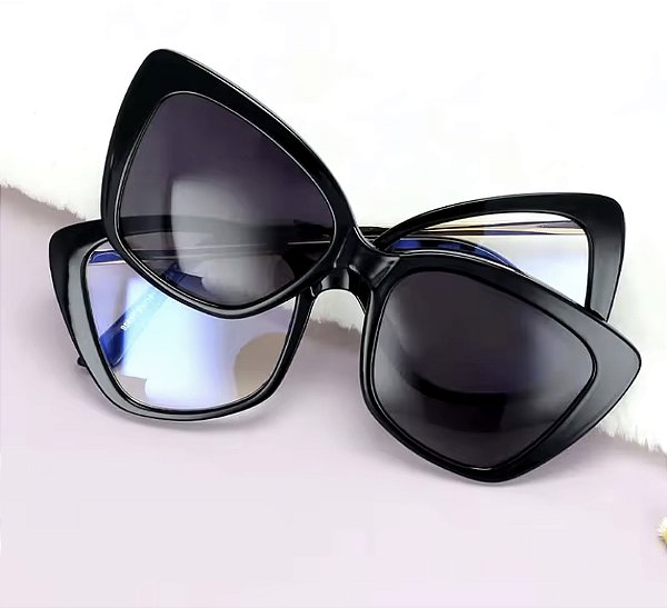 Amandha clip on preta