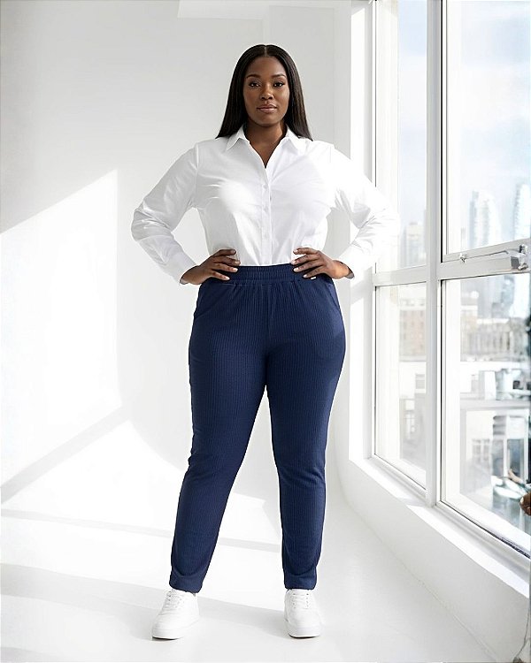 Calça Feminina De Malha Canelada Confort Com Perna Reta Ref 76.119