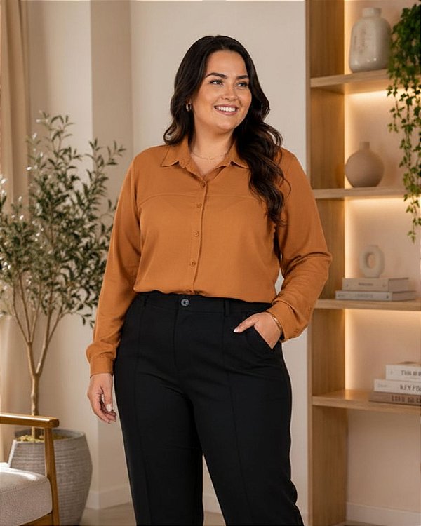 Camisa de Viscocrepe Estilo Tradicional com Puxador nas Mangas - Ref 77.200