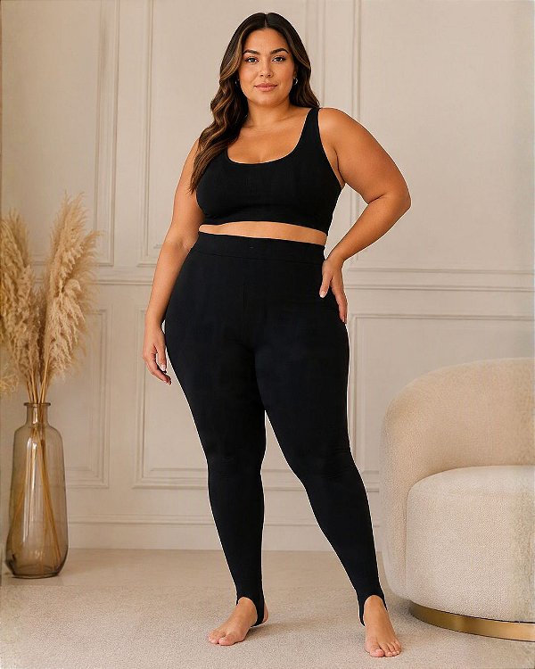 Calça Fem. de Malha Body Fit, Estilo Legging com Detalhe de Pézinho - Ref 76.102