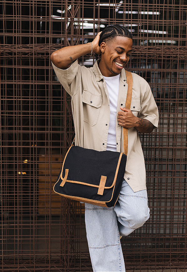 Pasta Carteiro Transversal de Lona Preta L070