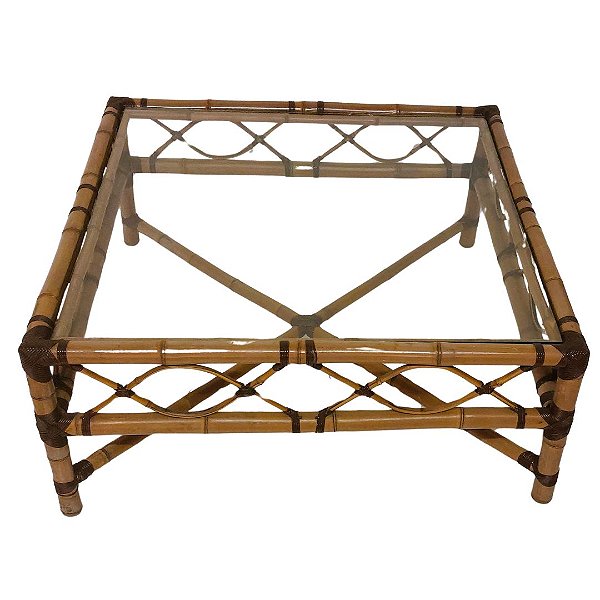 Mesa de centro Seminova com tampo de vidro em bambu