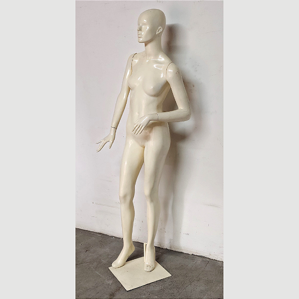 Manequim Feminino Adulto Fibra De Vidro com Suporte Base