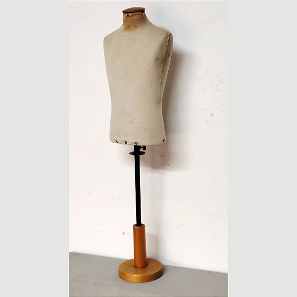 Manequim Infantil Forrado Decoração Vitrine com Base