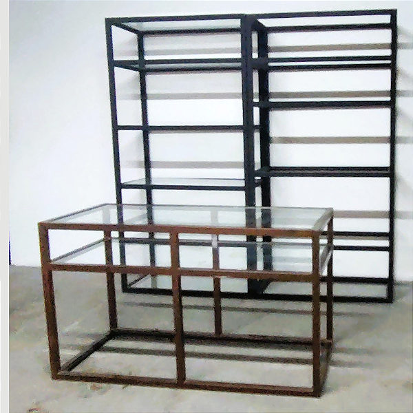 Conjunto 03 Peças de Estante com balcão (mesa expositora) estrutura de metalão com prateleiras de vidro 8mm