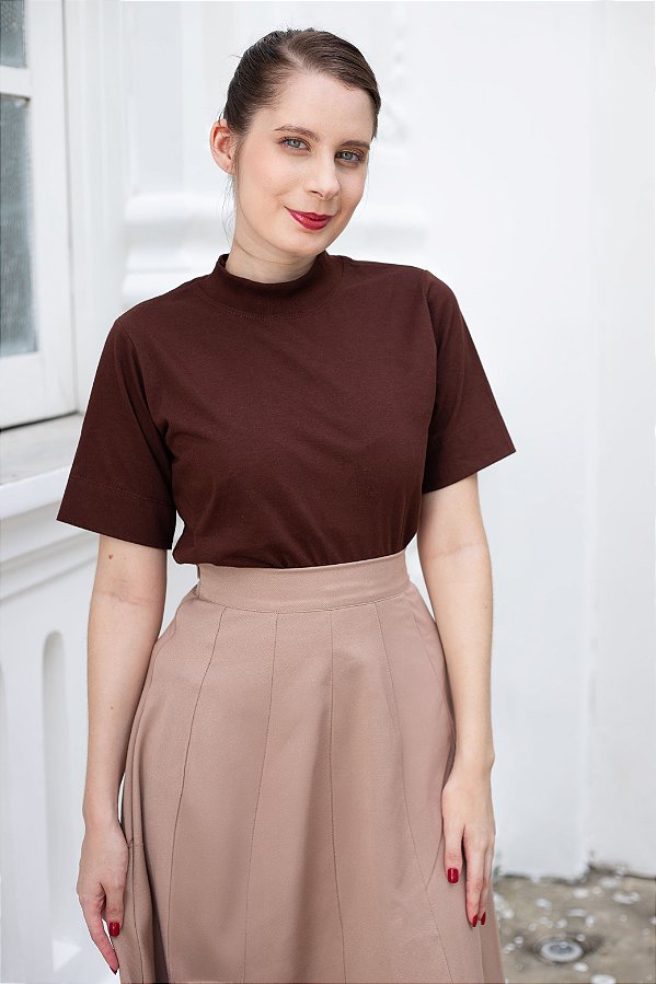 Blusa Essencial gola alta - Marrom