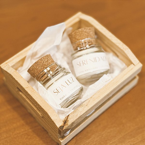 Kit 2 velas + cestinha madeira