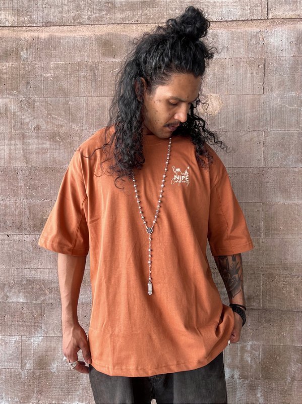 Camiseta Nipe Oversized Mountain Especial Brown