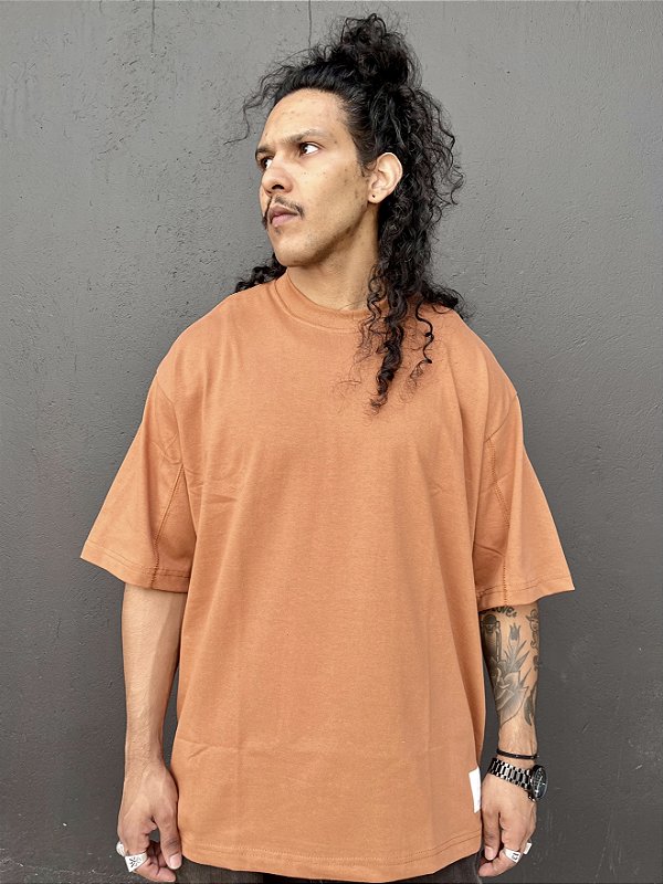 Camiseta Nipe Oversized Basic Malha Especial Brown