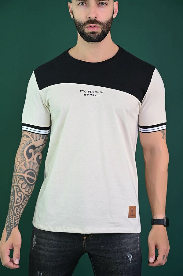 Camiseta Recorte Off Preto