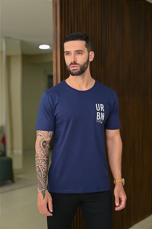 CAMISETA PREMIUM AZUL MARINHO COM SILK EM ALTO RELEVO