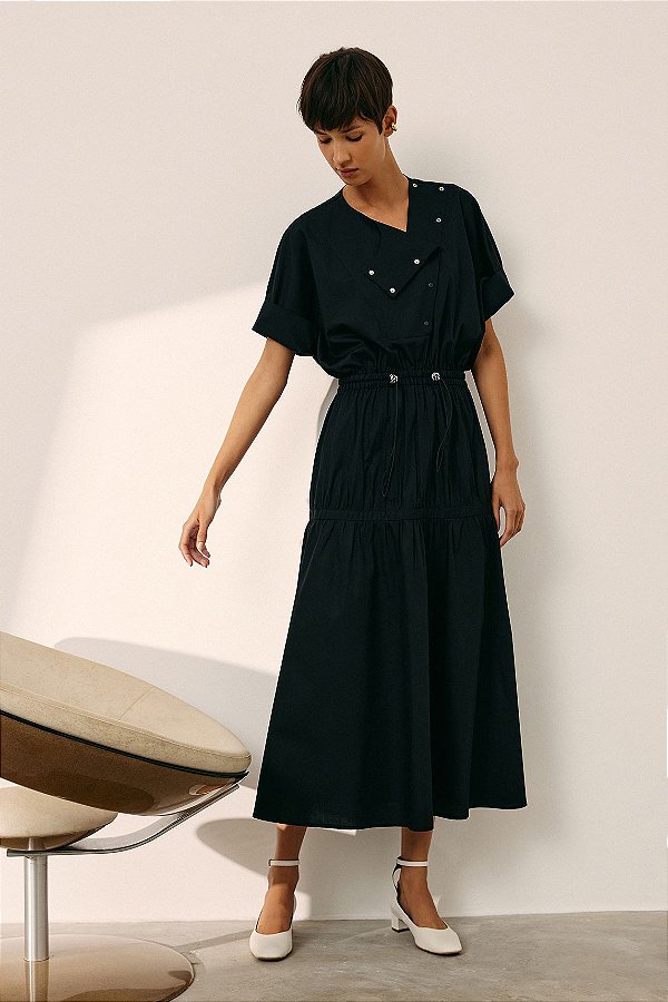 vestido midi utilitário com pate diagonal preto