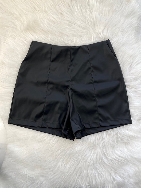 Short Couro Fake