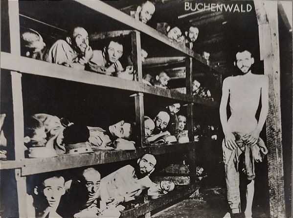 II Guerra Mundial - Álbum Atrocidades Alemãs – 35 FOTOGRAFIAS ORIGINAIS de 1945
