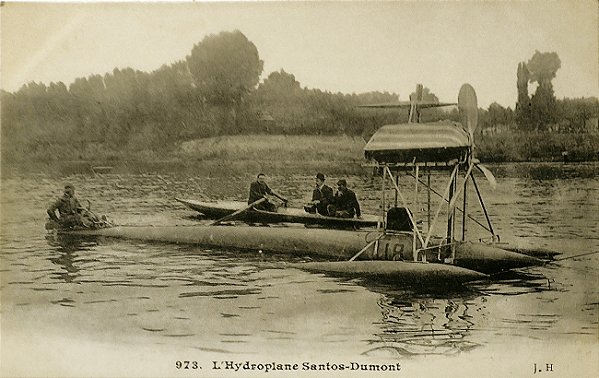 Aviação - Santos Dumont no Controle do Hydroplano nº 18 - Raro Cartão Postal antigo original