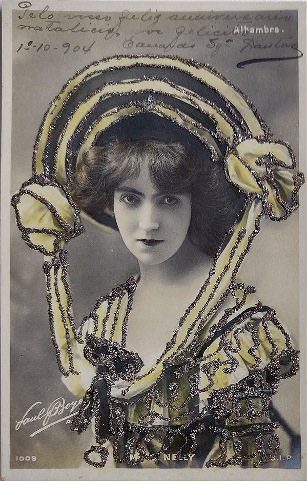 Atriz Francesa de Teatro de Variedades, Cartão Postal Antigo, Chapéu com Purpurina, Circulado 1904
