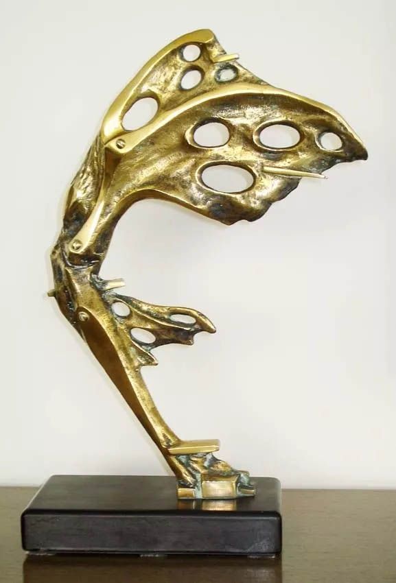 Calabrone, Domenico - Escultura em Bronze Feminino Butterfly, Assinada