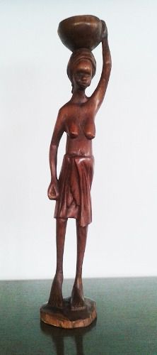 Escultura em Madeira Assinada - Moçambique, Anos 1970