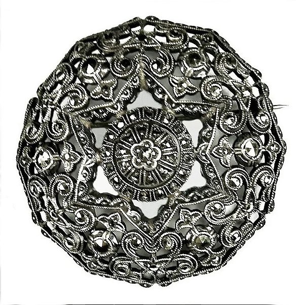Broche Medalhão Em Prata  E Marcassita, Clássico Antigo