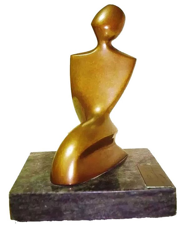Sueli Herrera - Escultura em Bronze com Base de Granito, Assinada -  Figurativo Feminino