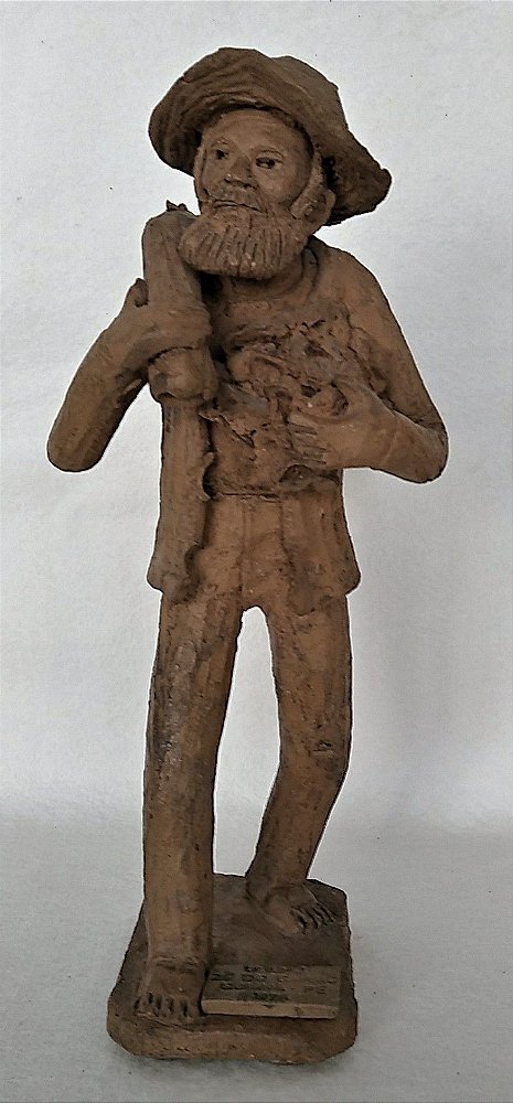 Zé do Carmo - Escultura de Barro, Figura de Homem Caminhando