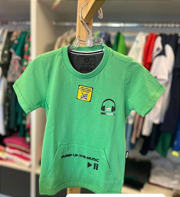 Camiseta Infantil Verde Estampa Fone