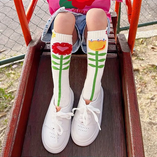 Meia Infantil Jardim Secreto Amarela Cantarola