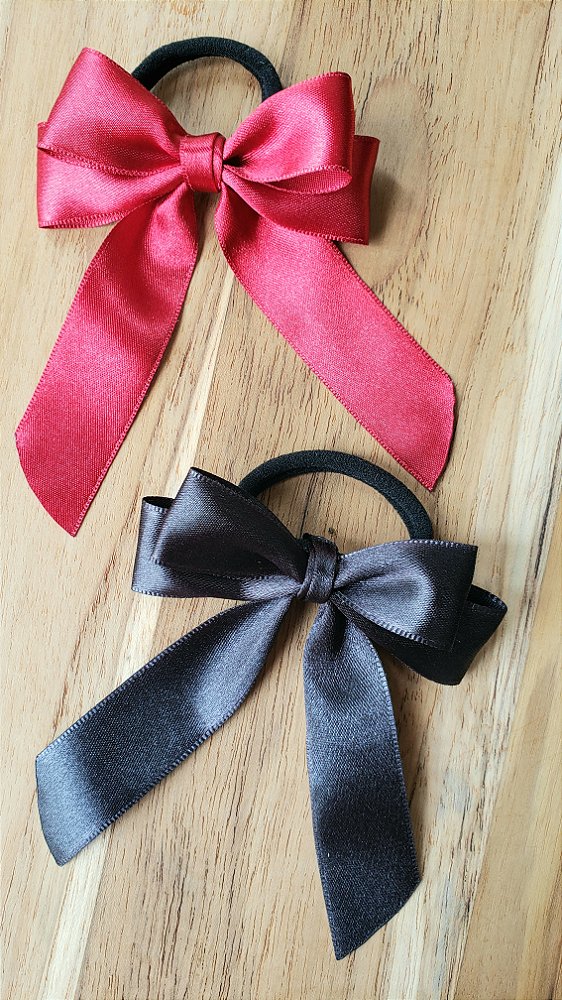 Laço Virginia Parzinho Preto e Vermelho Cetim Feito no Elástico de Cabelo