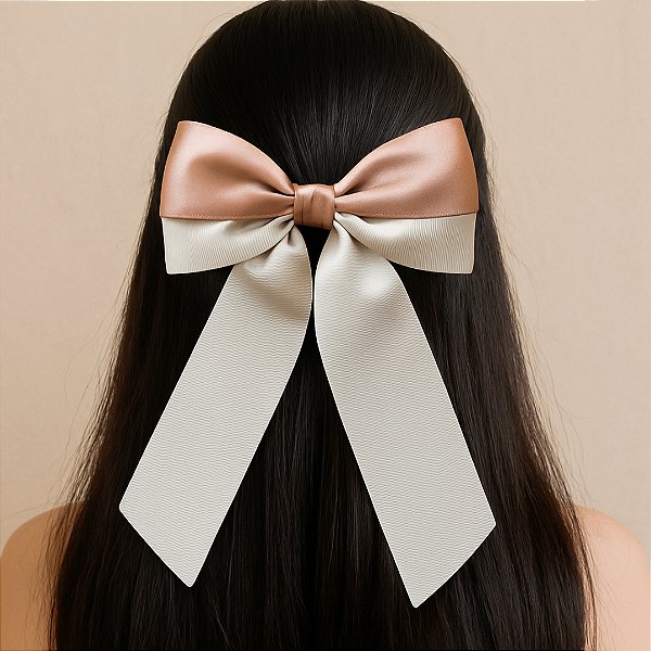 Laço de Cabelo Amor off White Fio Nos Trinks Feito no Bico de Pato