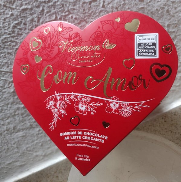 Coração com Bombons de Chocolate