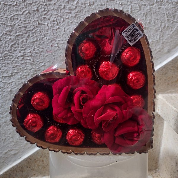 Coração com Rosas e Bombons