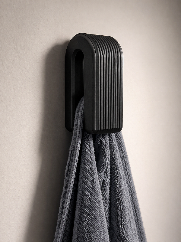 Prendedor de roupa na parede