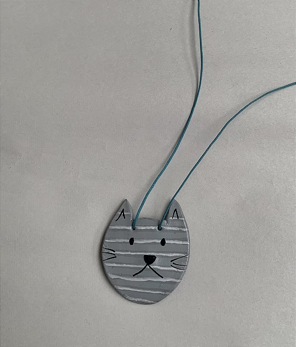 Colar Gato imperfeito