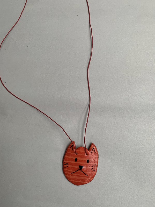 Colar Gato imperfeito