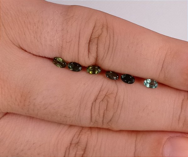 Turmalina Verde Oval 6 Pedras 3x5 mm