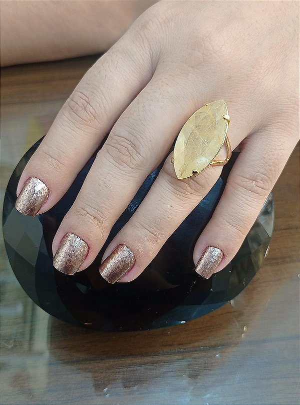Anel Banhado a ouro 18k de Quartzo Rutilo Dourado.
