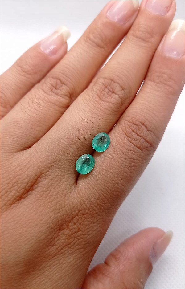 Esmeralda Par Oval