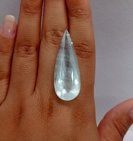 Água Marinha Facetada Gota Alongada 15,5x43mm
