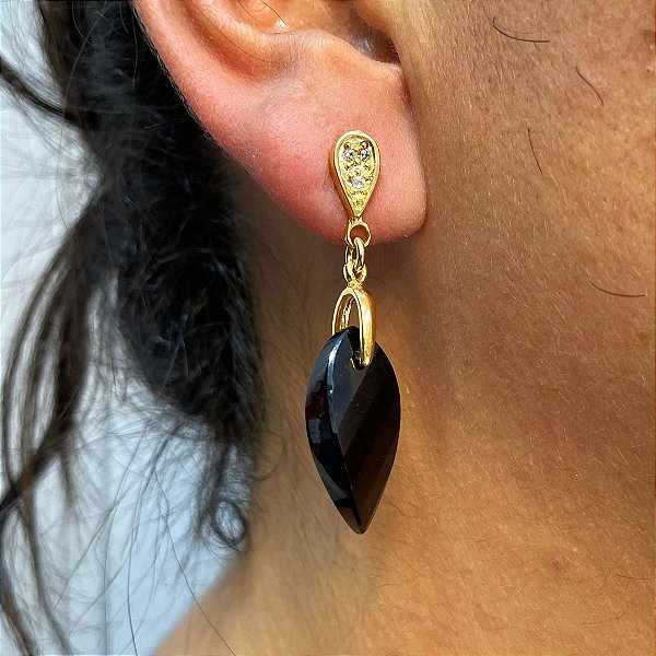 Brinco Banhado a ouro 18k de Ônix 043.