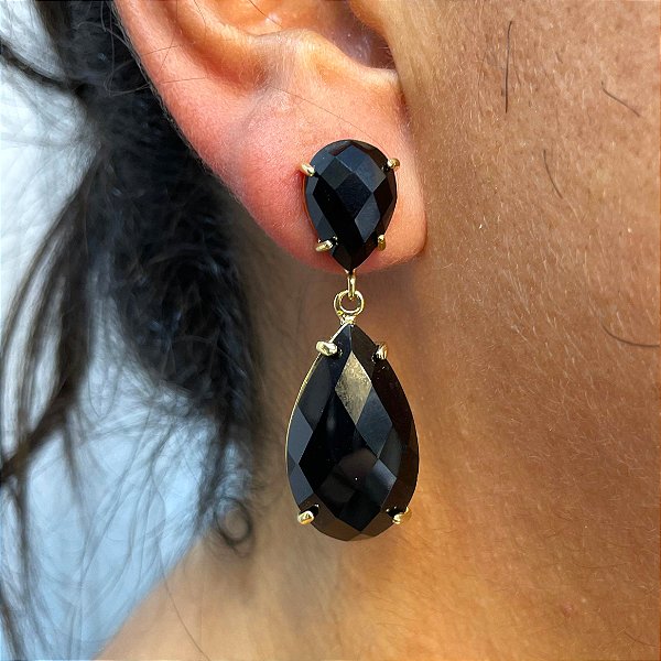 Brinco Banhado a ouro 18k de Ônix 045.