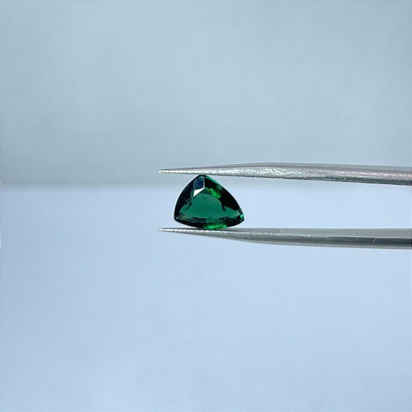 Turmalina Verde Triangular 8x10