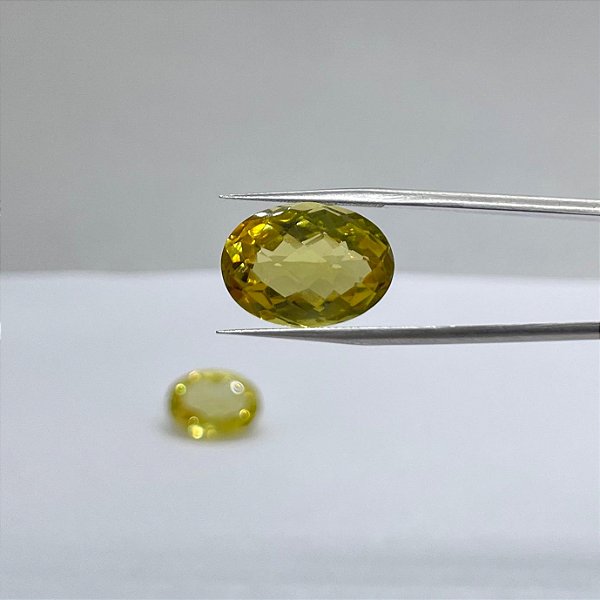 Quartzo Diverso Green Gold Oval Par 18x13